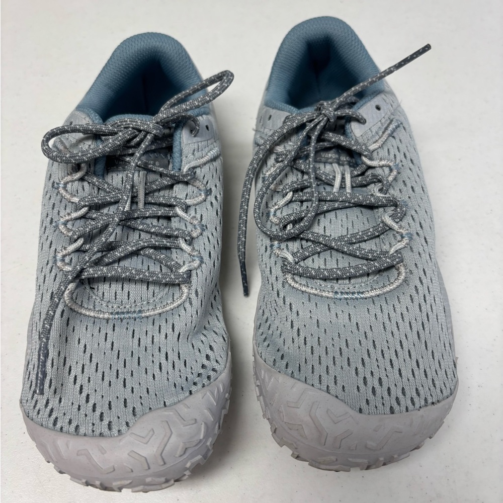 Merrell Vapor Glove size 8.5 Like New Light Weight Light Blue Comfortable